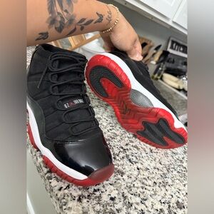 Air Jordan 11 retro Bred